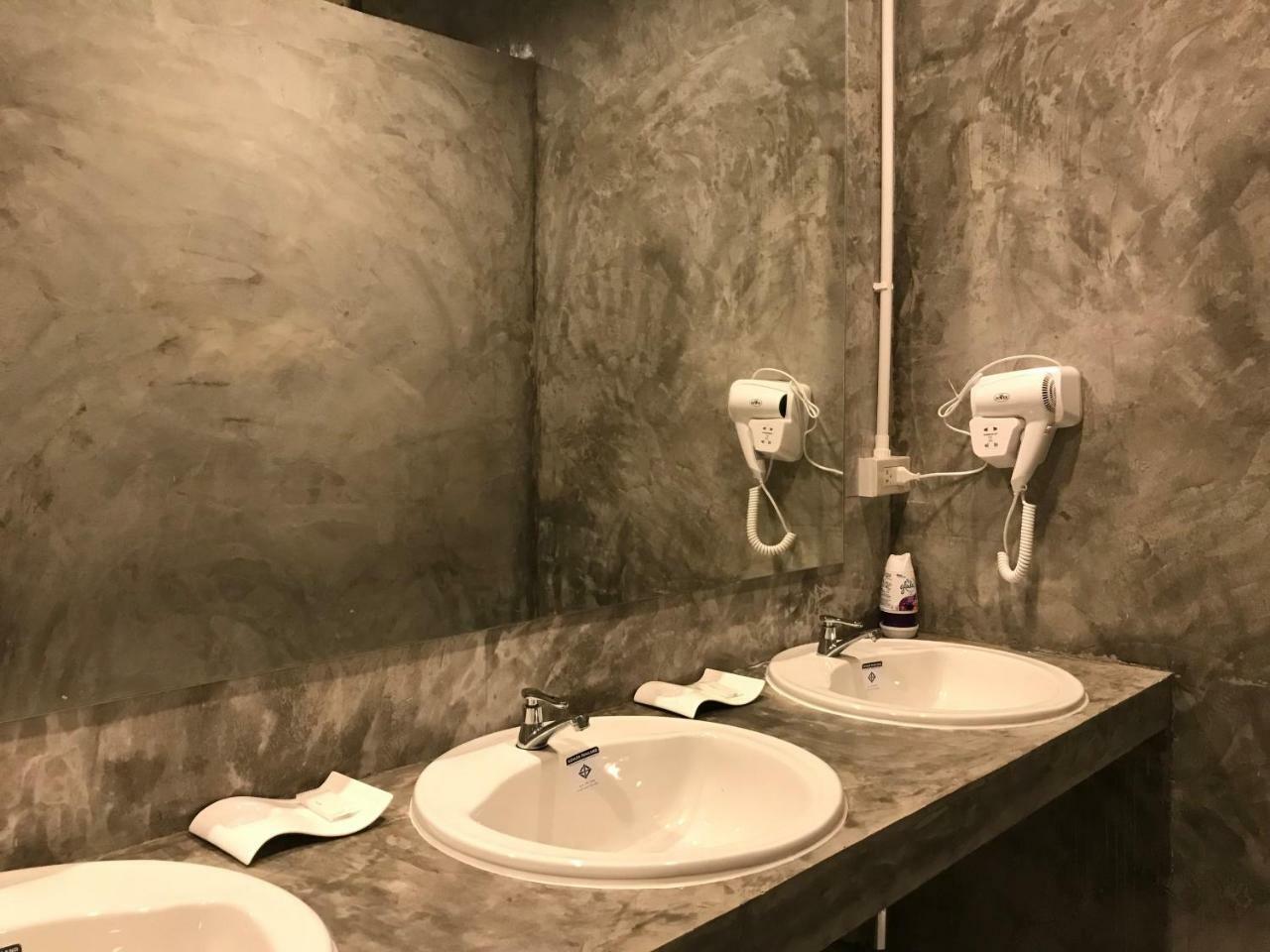 Baan Wararin Hostel Pattaya Eksteriør bilde
