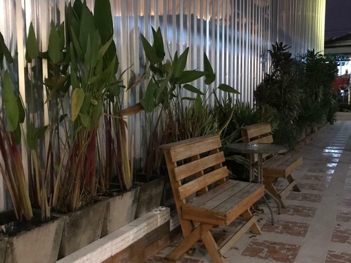 Baan Wararin Hostel Pattaya Eksteriør bilde