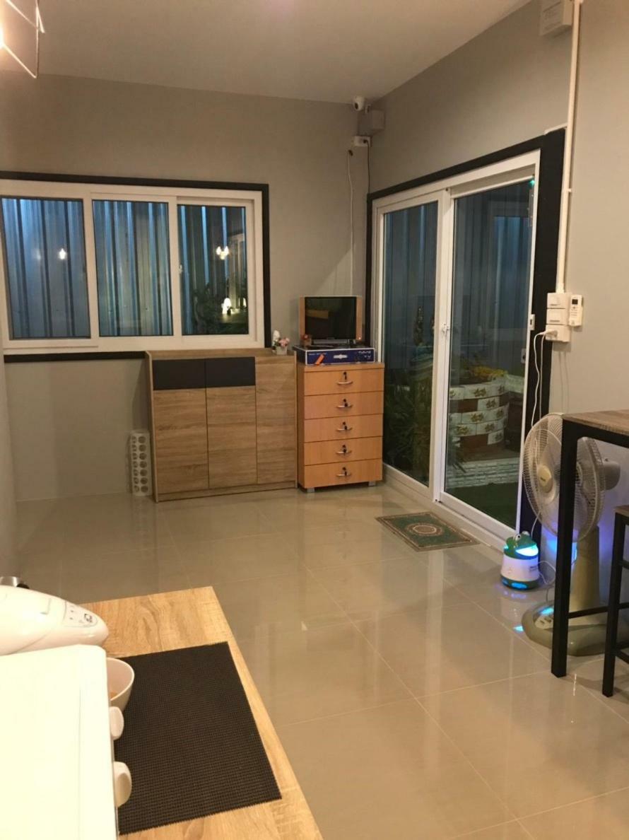 Baan Wararin Hostel Pattaya Eksteriør bilde